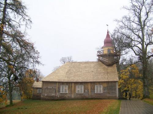 Historische Bauwerke (100_0460.JPG) wird geladen. Eindrucksvolle Fotos aus Lettland erwarten Sie.